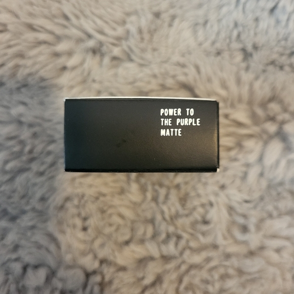 MAC Eyeshadow Power to the purple matte - Picture 6 of 7